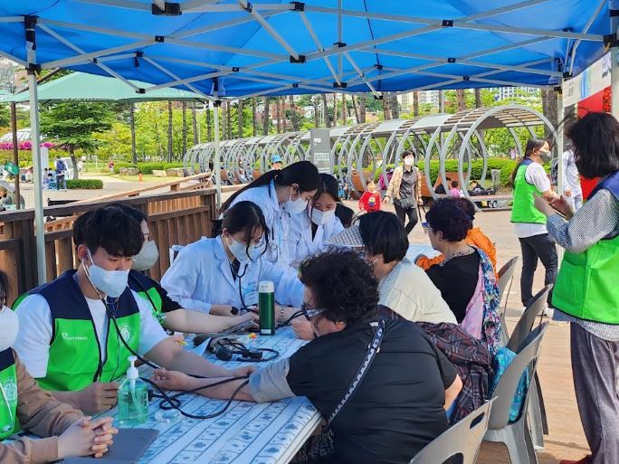부산시민공원서 ‘무료 건강상담’ 열린다…간호대생 참여, CPR 교육까지