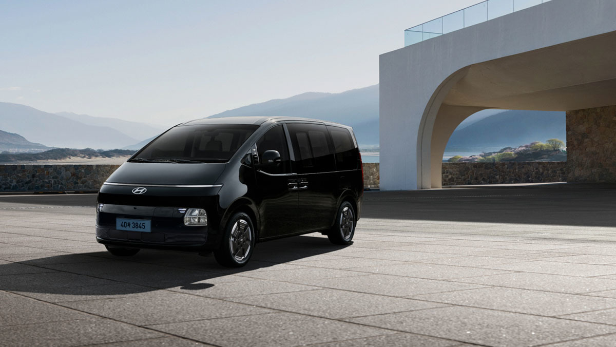 현대차, 100% 전기 미니밴 '스타리아 일렉트릭'과 리무진 출시