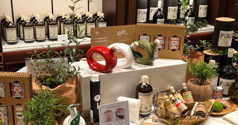 “올리브오일이 이렇게 예뻐도 되나요?” 테누타 산틸라리오, 신세계 강남에 팝업 열었다