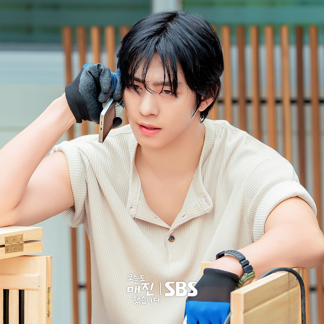 드라마 '오늘도 매진했습니다'에서 매튜 리 역을 맡은 안효섭 / SBS