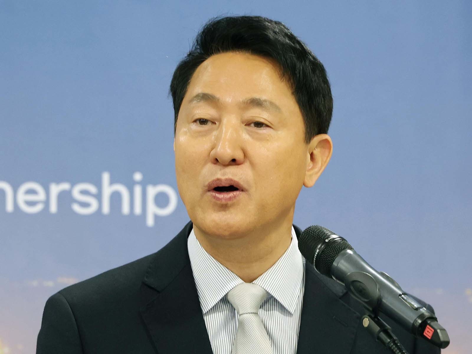 오세훈 서울시장이 23일 오전 서울시청에서 열린 서울-샌프란시스코 친선결연 50주년 기념 '감사의 정원' 석재기증식에서 인사말을 하고 있다. / 뉴스1