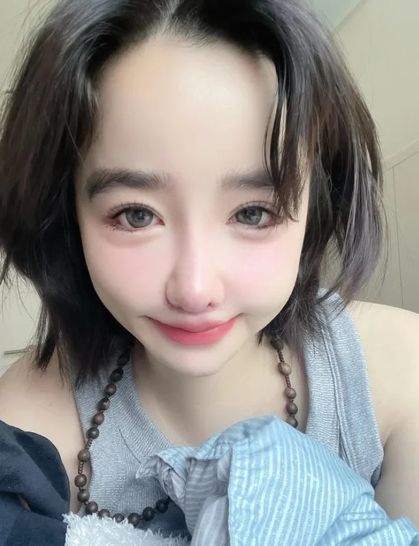 박봄이 올린 셀카 사진 / 박봄 인스타그램