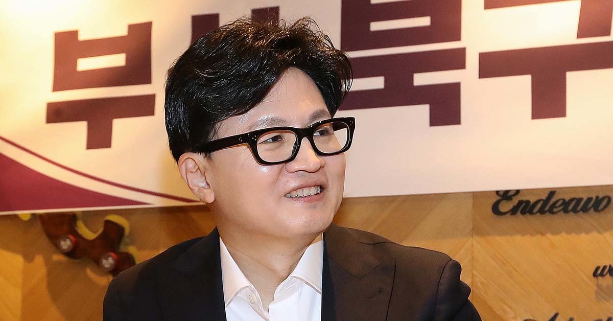 "한동훈 부산 출마 안 좋게 본다" 49%