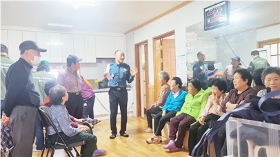 “어르신 안전, 우리가 지킨다” 함평 읍내파출소, 청학동 경로당서 ‘찾아가는 범죄예방교실’ 성료