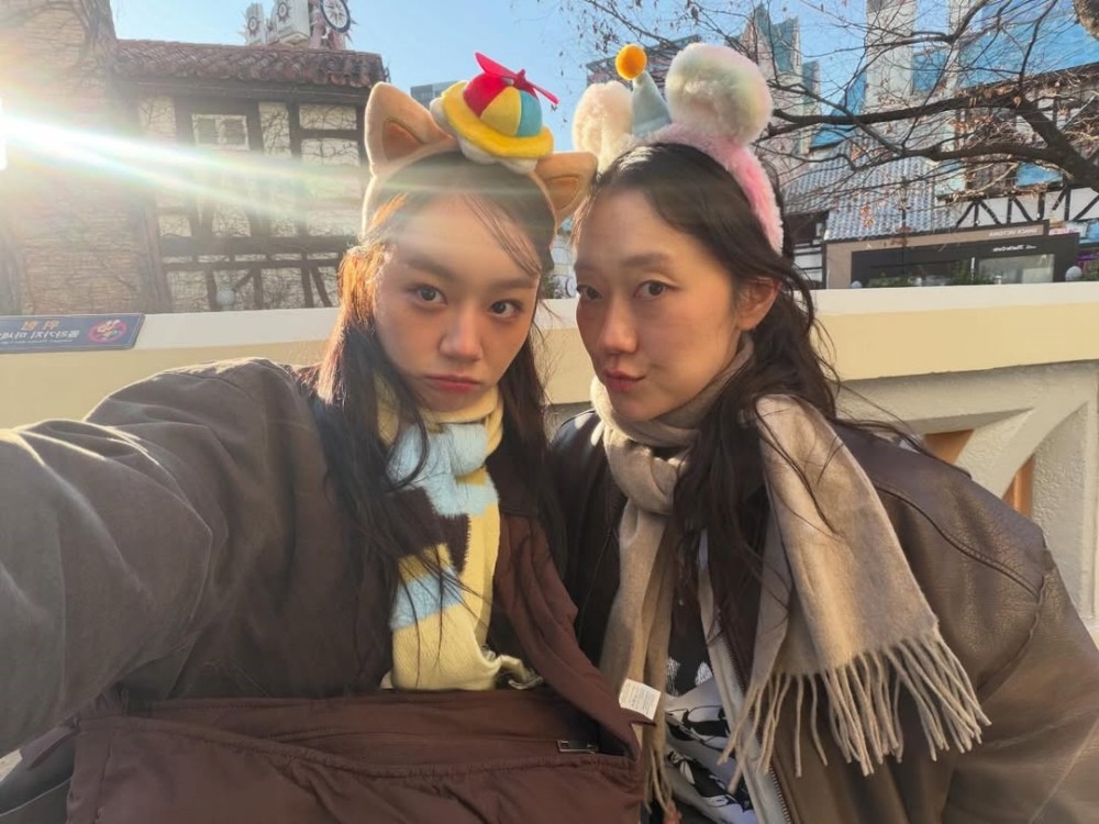 (왼쪽부터) 혜리와 박경혜 자료사진. / 혜리 인스타그램