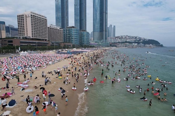 해운대해수욕장, 올해도 9월 중순까지 문 연다