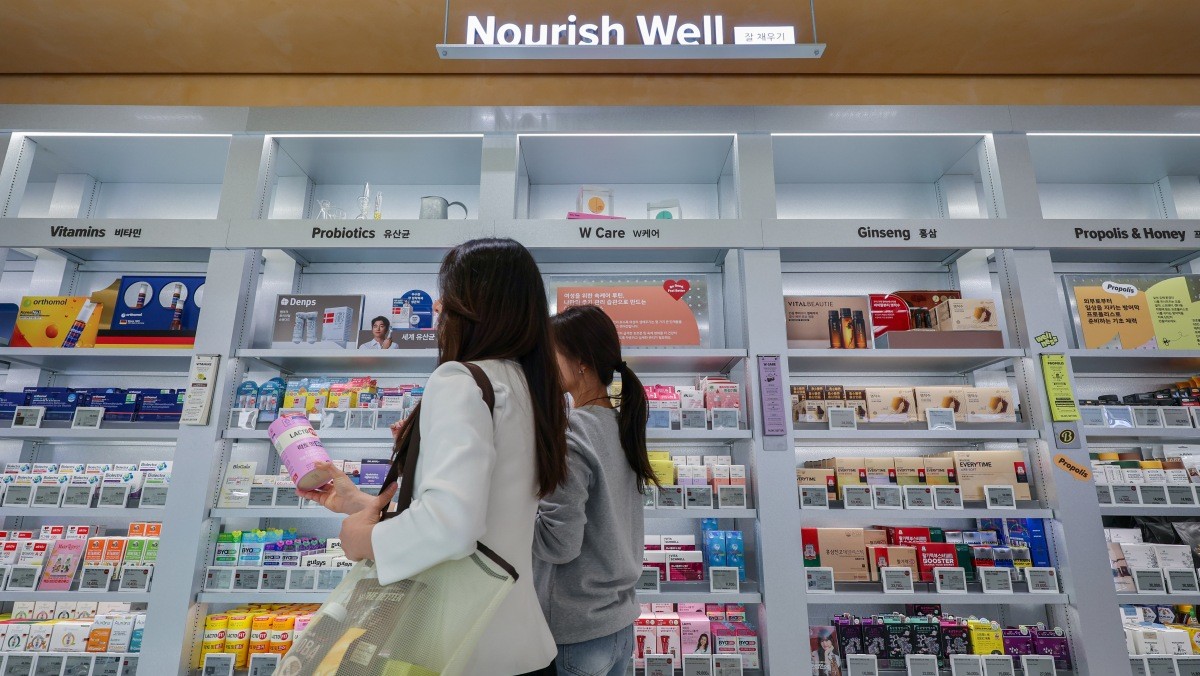 올리브영 웰니스 플랫폼 '올리브베러'(웰니스 실천을 위한 오프라인 매장) 1호점 모습.  / 뉴스1