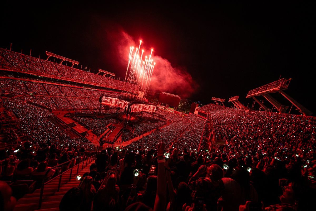 지난 25일 진행된 BTS 월드 투어 '아리랑' 인 탬파 현장 / 방탄소년단 엑스