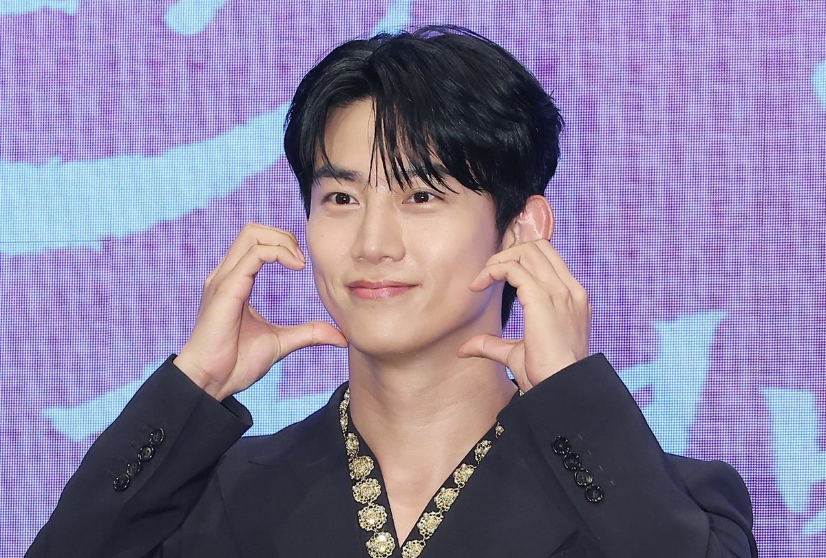 배우로 활약 중인 옥택연 / 뉴스1