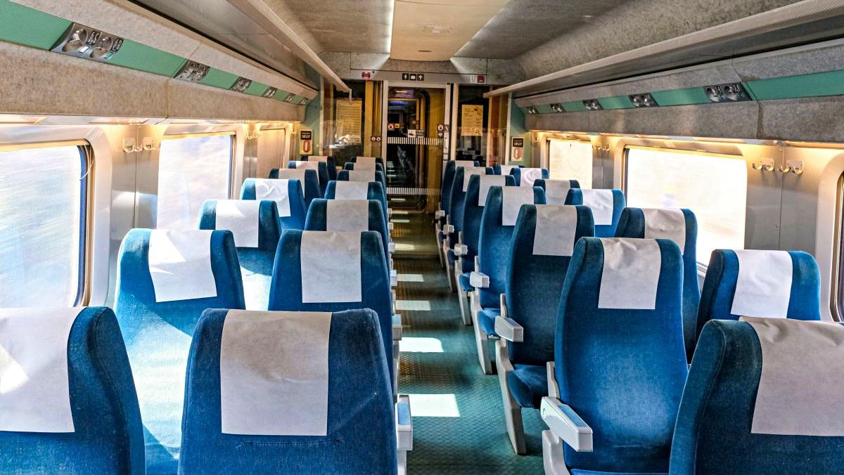 코레일 직원이 알려줬다는 'KTX 명당' 좌석…대체 어디인지 봤더니