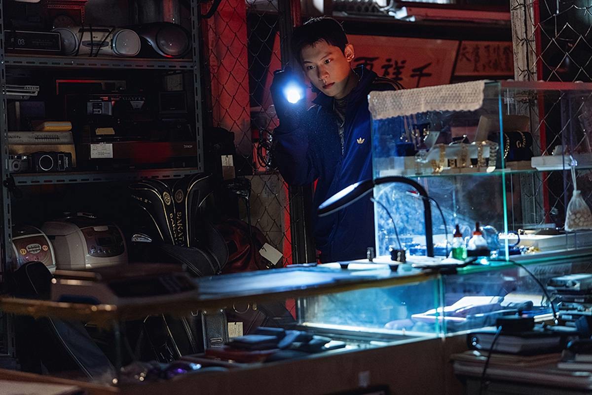 강렬한 연기 변신 김성철 / 디즈니+