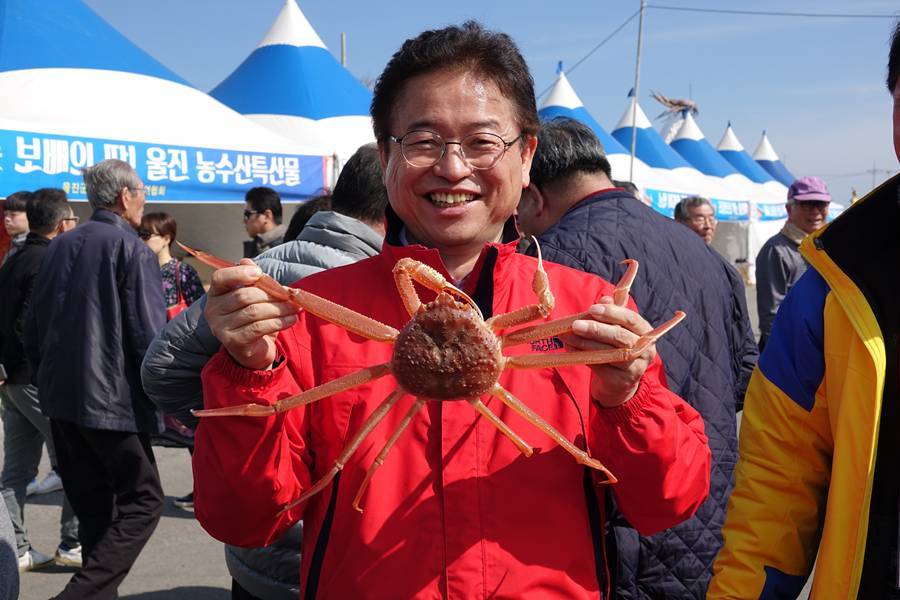 이철우 경북도지사 후보, 해양수산·동해안·북극항로 공약 발표