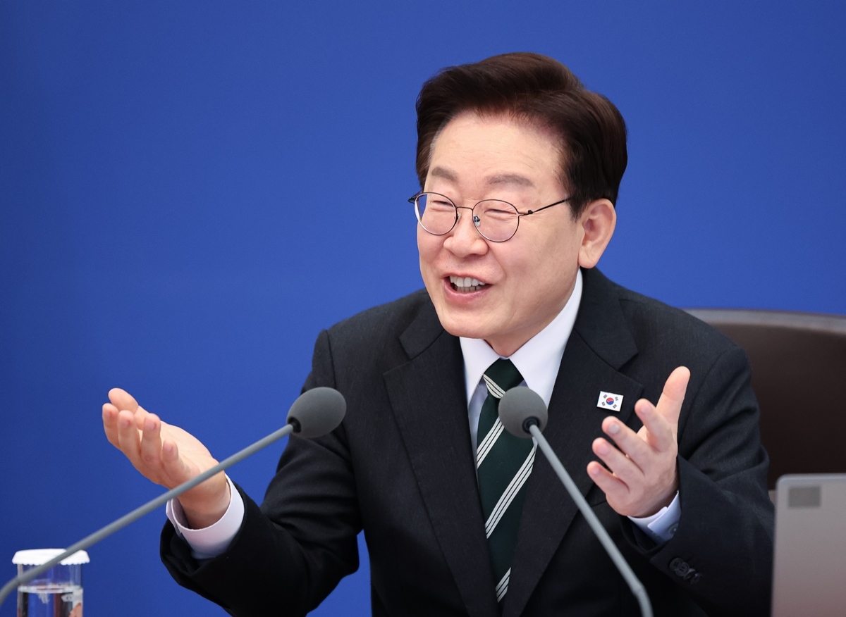 이재명 대통령 “검찰이 많은 성과 내는 것 같다, 포상 많이 하시라”