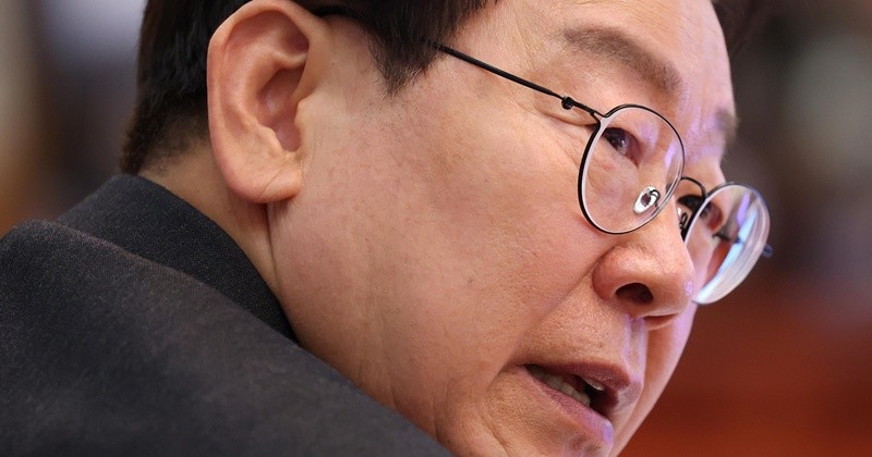 이재명 대통령이 28일 청와대에서 열린 제18회 국무회의 겸 제6차 비상경제점검회의에서 발언하고 있다. 2026.4.28/뉴스1