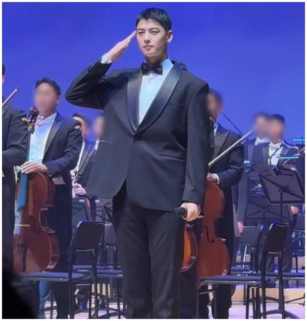 가수 겸 배우 차은우