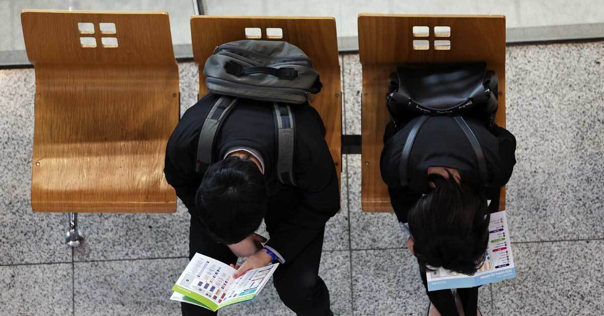 삼성·SK도 돕는다…'쉬었음' 청년에 월 50만원, 신청 자격 봤더니