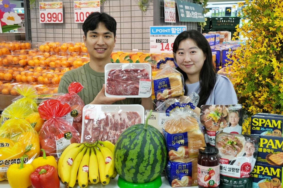 롯데마트가 가정의 달을 맞아 '패밀리 통큰데이'를 오는 30일부터 내달 6일까지 진행한다