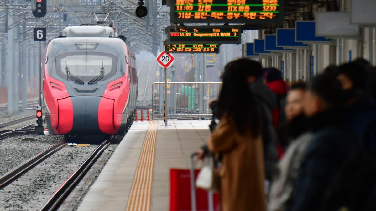 차 없이 떠나는 뚜벅이의 성지…KTX 추가 운행으로 떠나는 황금연휴 추천지 3곳