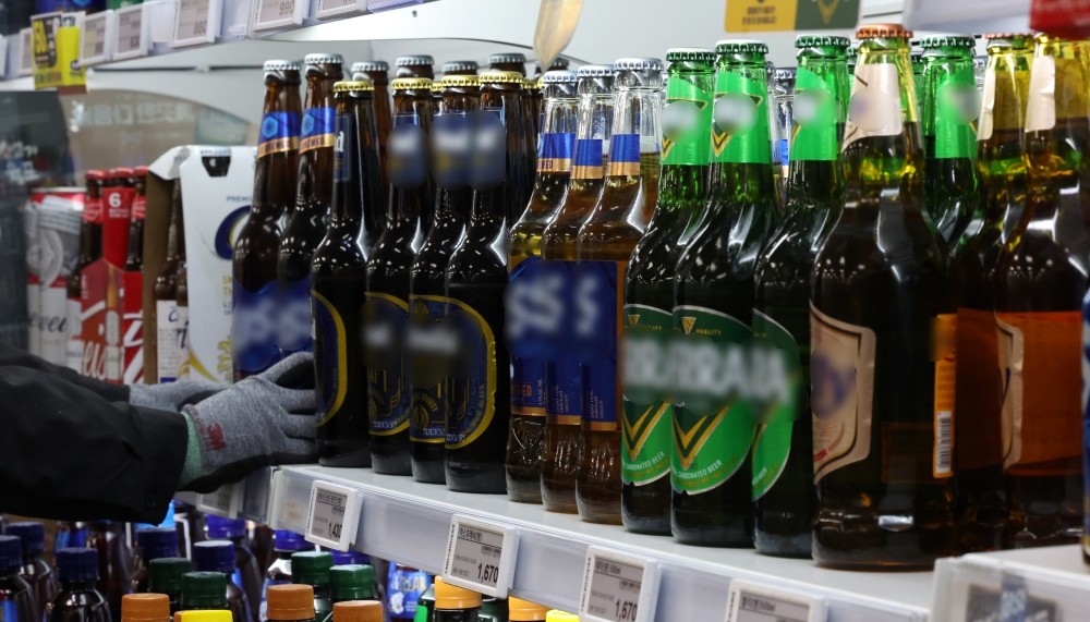 맥주 자료사진. 맥주의 갈색병은 자외선 차단에 효과를 보여 내부 성분을 보호할 수 있다. / 뉴스1