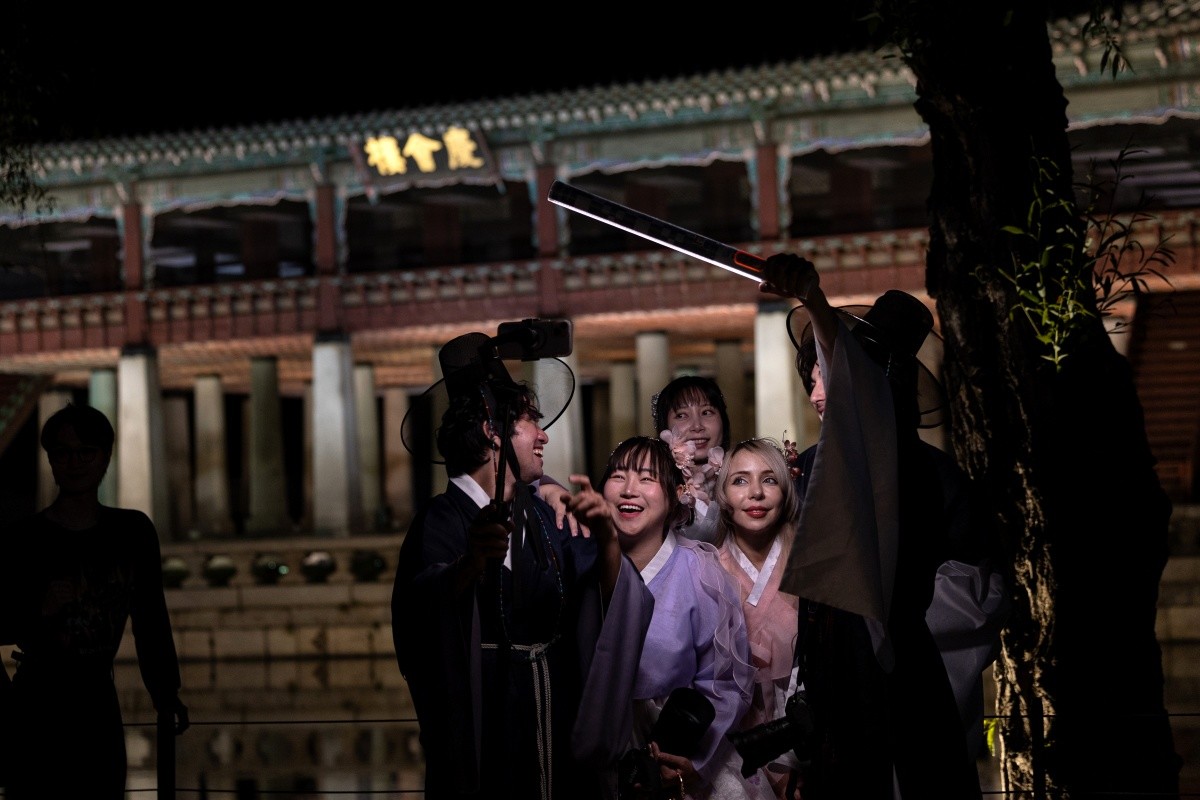 경복궁 야간관람 자료 사진 / 뉴스1