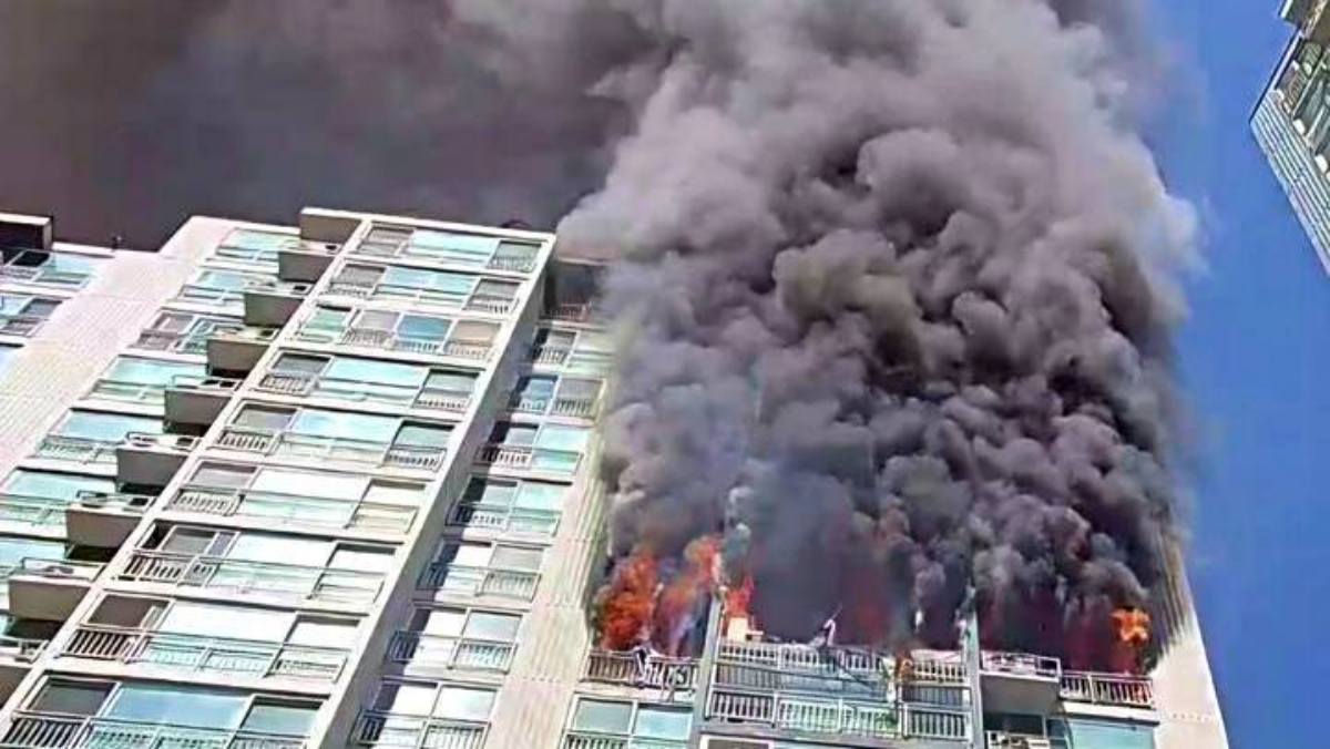 의왕 20층짜리 아파트서 큰불…현장서 주민 1명 추락해 사망