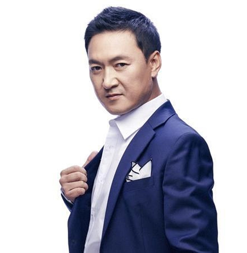 배우 박동빈 사진. 30일 경기 평택경찰서에 따르면 전날(29일) 오후 4시 25분쯤 경기도 평택시 장안동에 있는 한 상가 내 식당에서 박동빈이 숨져 있는 것을 지인이 발견해 경찰에 신고했다. 범죄 혐의점은 나오지 않았으며 경위를 파악할 만한 메모 등도 발견되지 않았다고 경찰은 밝혔다. 해당 식당은 박동빈이 개업을 준비 중인 곳인 것으로 파악됐다. 박동빈의 사인은 아직 확인되지 않았다.      / 와이피플이엔티 제공