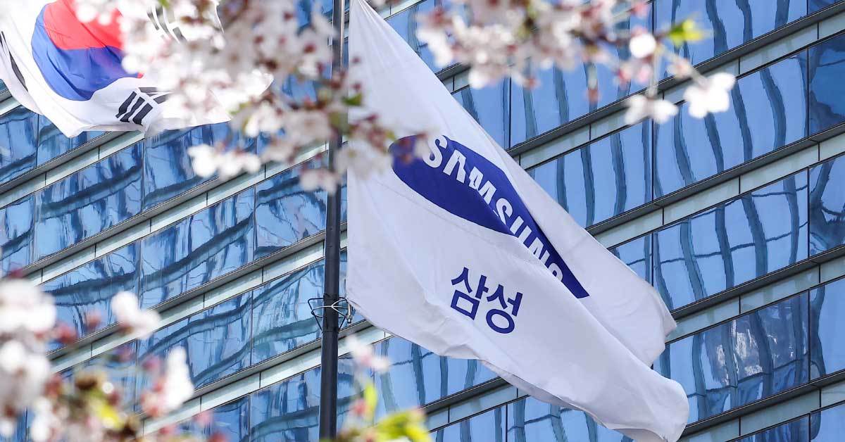 돈 쓸어담는 효자였는데 "2000억 적자"… 술렁이던 삼성전자, 마침내 확 바꿨다