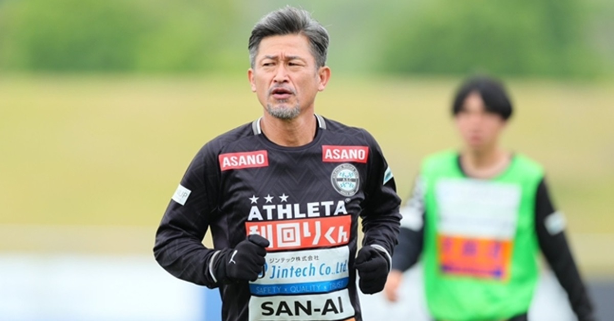 60세 축구 선수 뜬다...홍명보랑 같이 경기했던 '일본 축구 전설', 계약 연장 전망