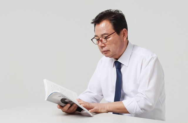 이윤행 함평군수 후보, “전통시장과 소상공인이 살아야 함평경제가 산다”