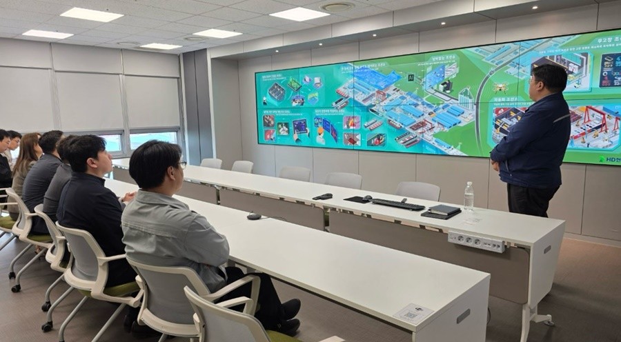부산항만공사(BPA)가 인공지능(AI)을 접목한 항만하역장비 고도화에 속도를 내며 스마트 항만 구현에 본격적으로 나섰다. / 사진제공=부산항만공사