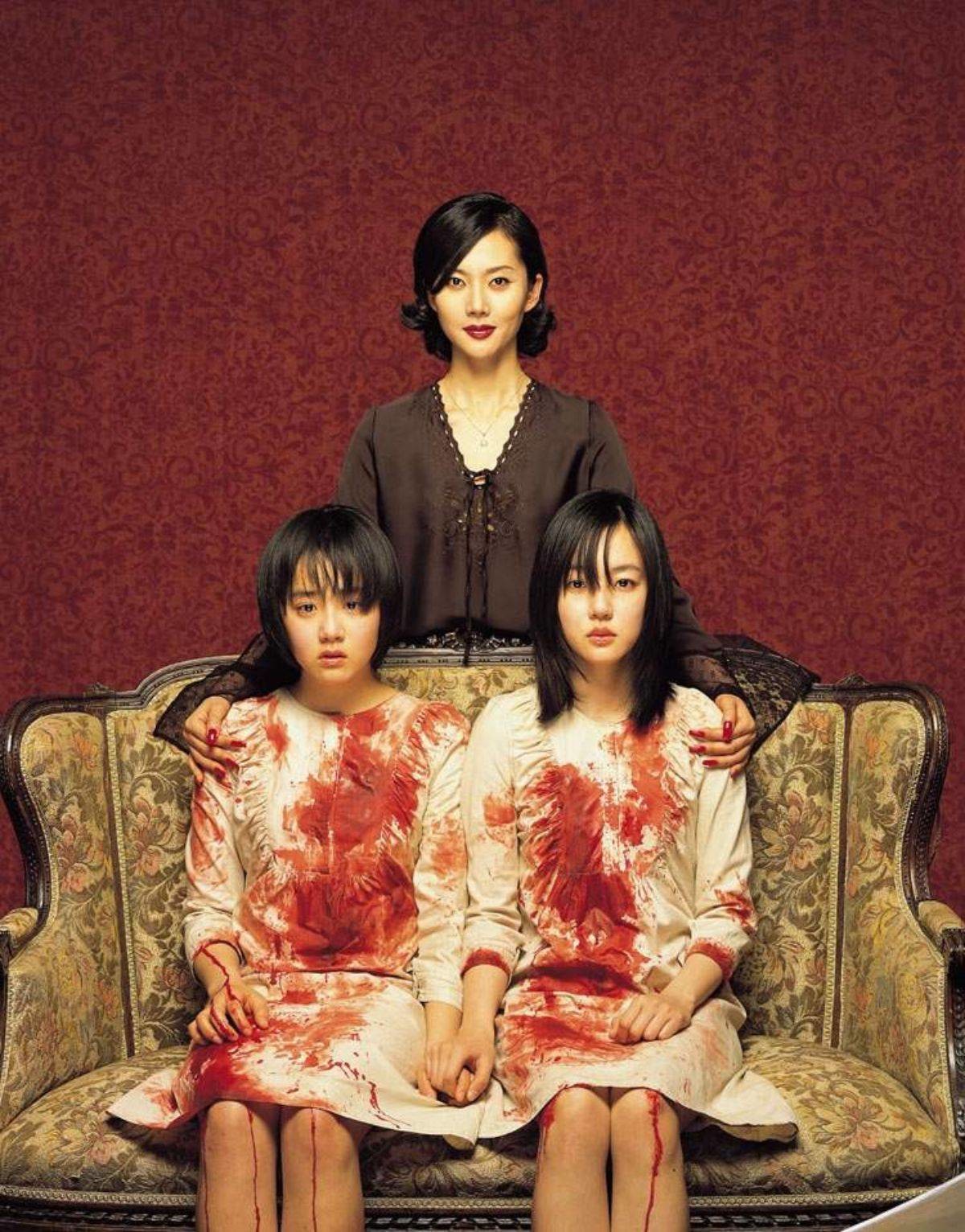 ‘장화, 홍련’ 스틸컷. 배우 염정아, 임수정, 문근영. / 청어람 제공