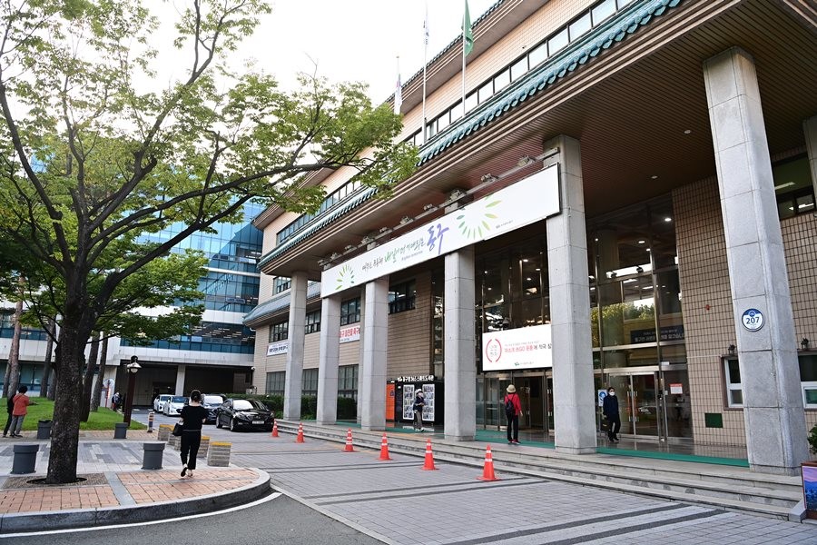 대구 동구가 2026년 지방세입 체납관리단 기간제근로자 13명을 모집한다. 사진은 대구 동구청 전경    / 대구 동구 제공
