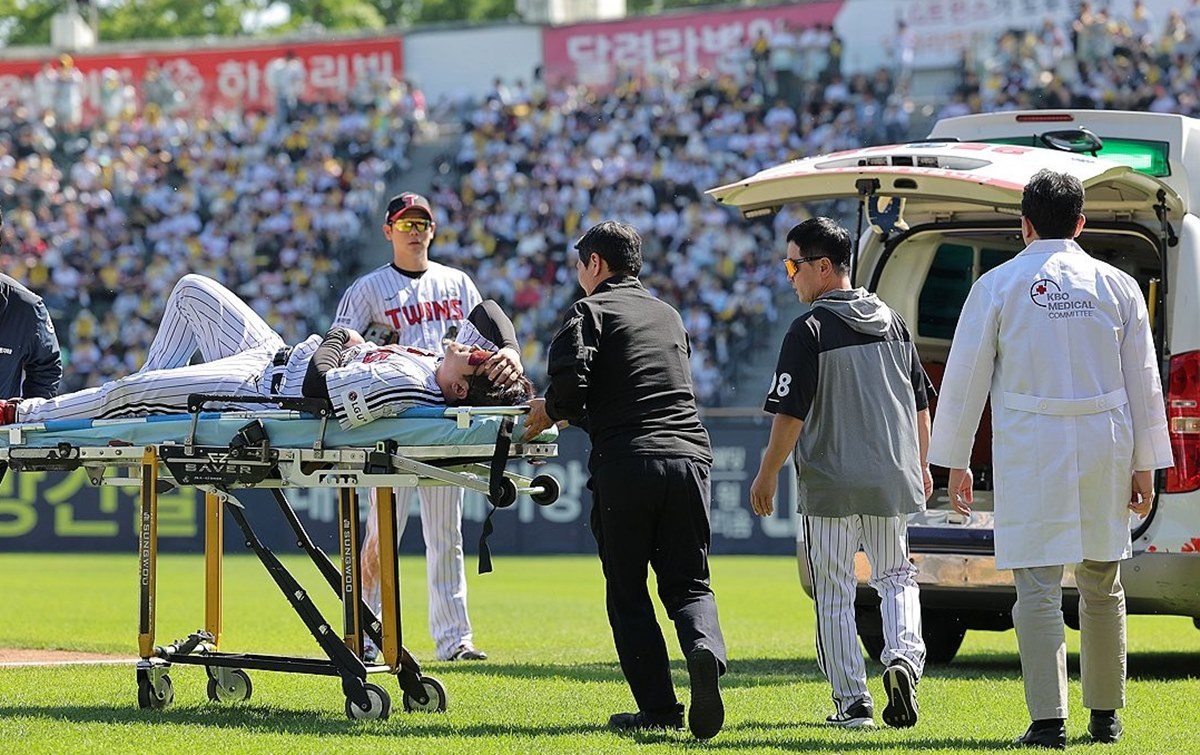 이럴 수가…리그 1위 추격 중인 LG, 끝내 '대형 악재' 터졌다 