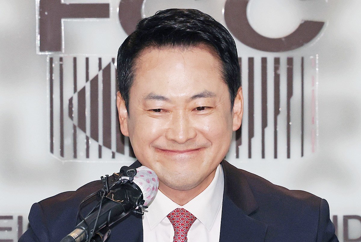 장동혁 국민의힘 대표 자료 사진. 장동혁 대표는 9일 페이스북에 올린 글에서 '오랜만에 95세 노모를 뵈었다. (어머니께서) 이재명이 집 팔았다고 거짓말하더니 이제 공소 취소한다고 지랄이라고 구시렁거리시길래 공소 취소가 무언지 아시냐 물었다'라고 밝혔다. 이어 자신의 어머니가 '너 나 무시허냐?'라며 역정을 냈다면서 '참나, 무시하는 것이 아니라 민주당 박성준이 국민 열에 아홉은 공소 취소가 뭔지도 모른다고 해서 물어본 건데…'라고 했다. / 뉴스1