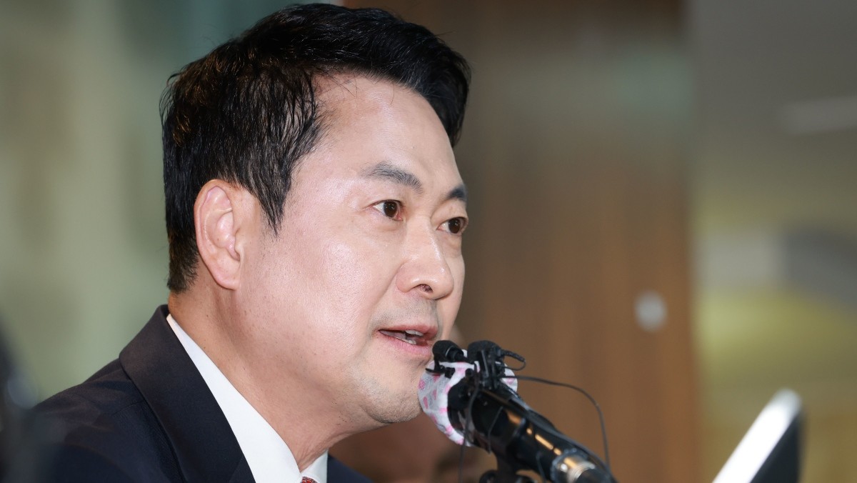 장동혁 국민의힘 대표가 8일 오후 서울 중구 프레스센터에서 열린 서울외신기자클럽 초청 간담회에서 모두발언을 하고 있다. / 뉴스1