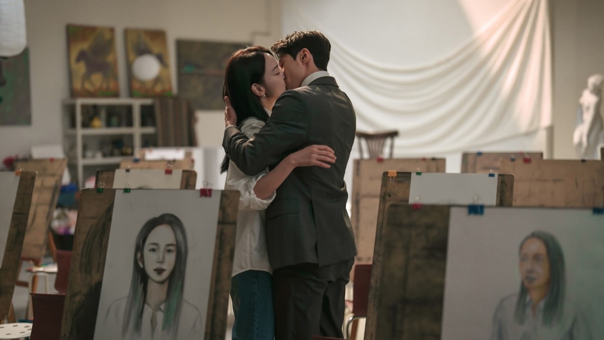 '은밀한 감사' 주연 배우 신혜선과 공명 / tvN