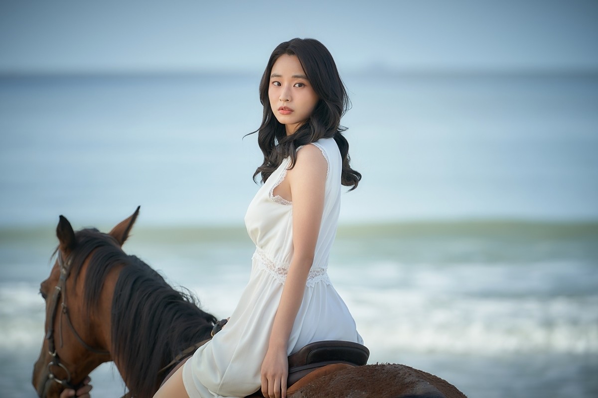 2500대 1의 경쟁률을 뚫고 '애마' 주연 배우로 캐스팅된 방효린 / 넷플릭스