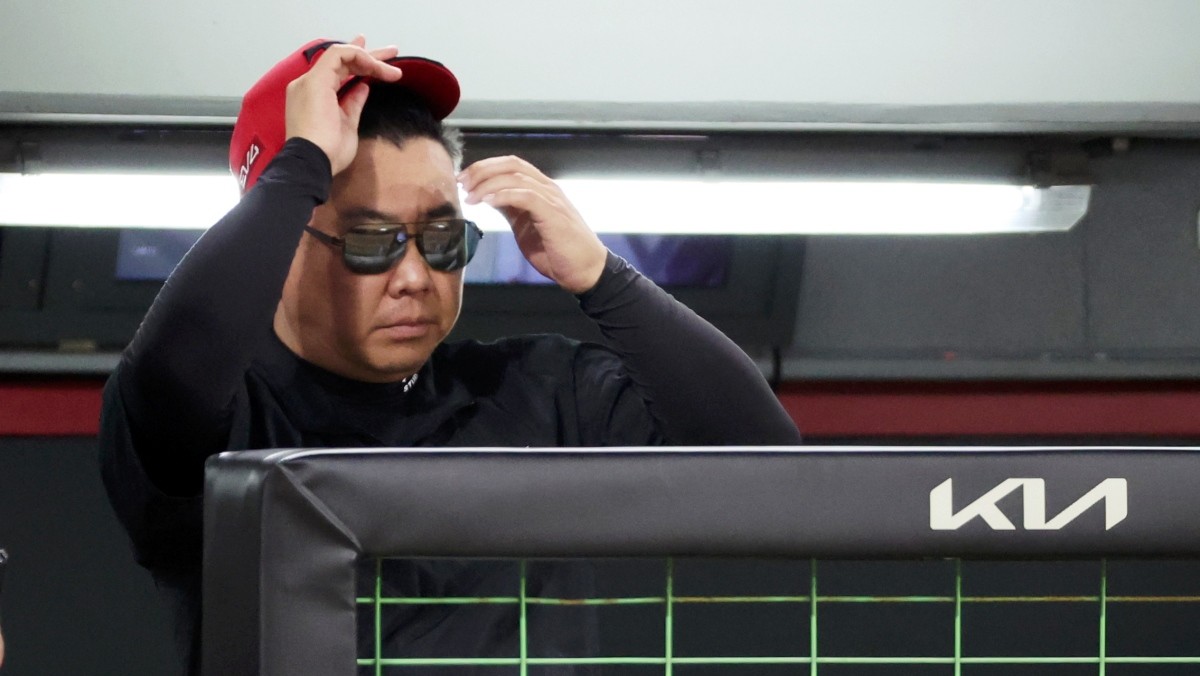 경기 지켜보는 이범호 감독. / 연합뉴스