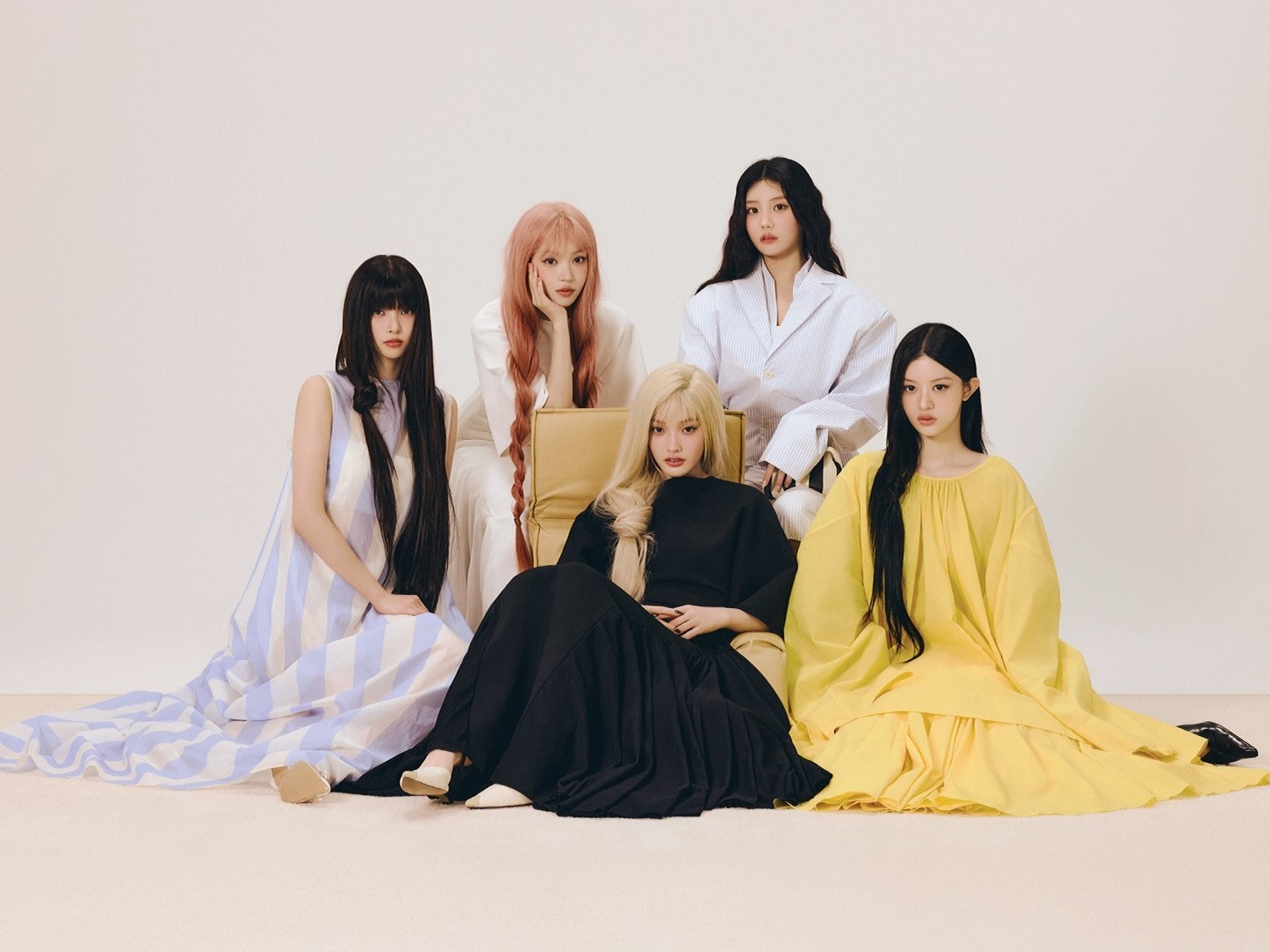 아일릿 ODDA Magazine / 아일릿 인스타그램