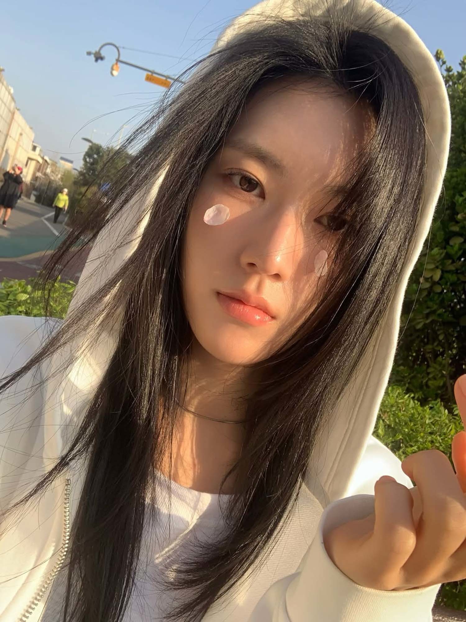 설윤지 / 설윤지 인스타그램