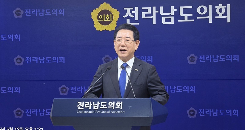 "이재명 정부 성공이 곧 호남의 미래"… 김영록, '백의종군'으로 민주당 지킨다