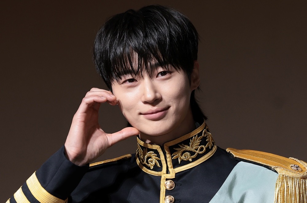 배우 변우석이 4월 6일 오후 서울 강남구 조선팰리스 서울 강남에서 열린 MBC 새 금토드라마 ‘21세기 대군부인’(극본 유지원/연출 박준화) 제작발표회에 참석해 포즈를 취하고 있다.     / 뉴스1