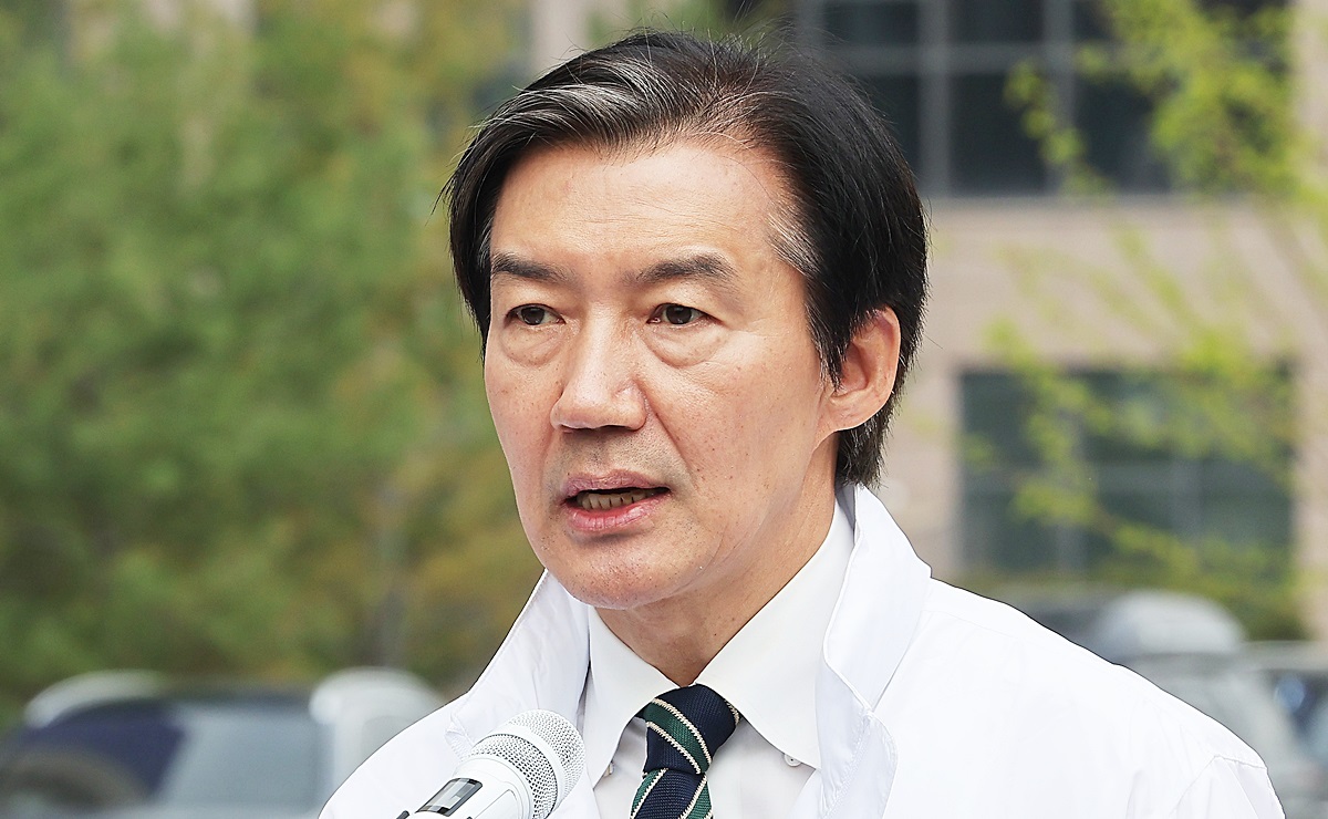 조국 대표 부상당해…멍들고 부은 눈두덩 사진 공개  