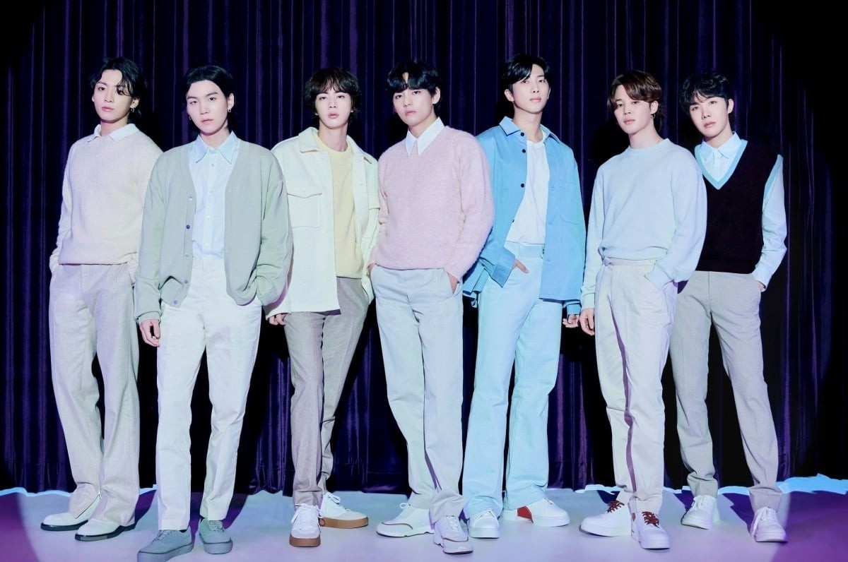 BTS Group Photo / BIGHIT Music