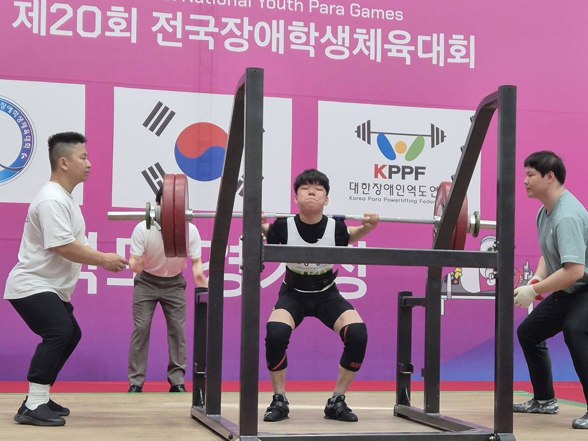 포항명도학교 노지훈, 전국장애학생체전 역도 3관왕 
