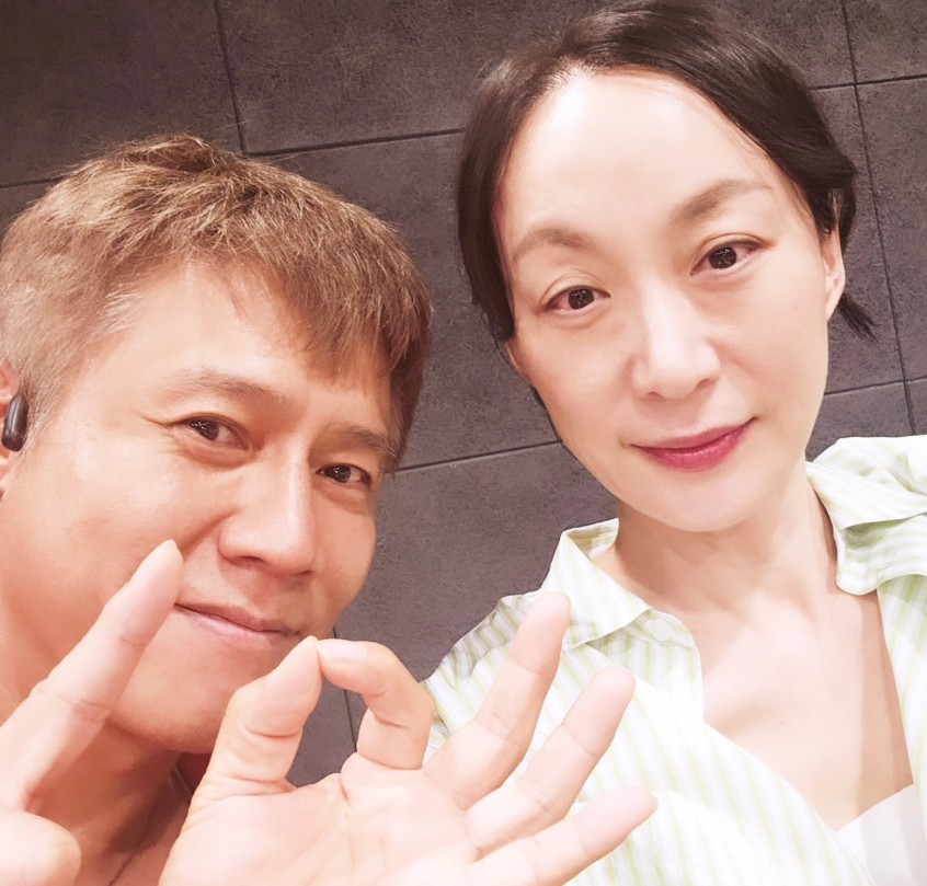 배우 권해효와 함께 / 우현주 인스타그램