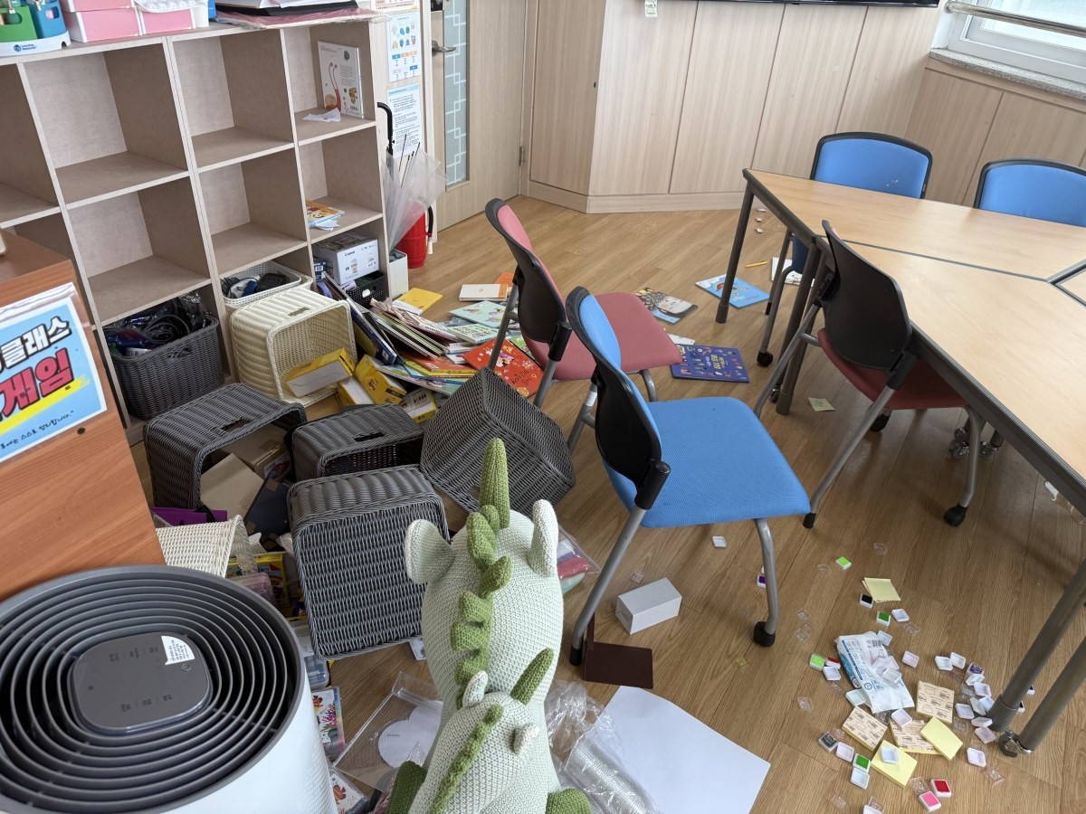 지난달 제주의 한 초등학교에서 발생한 초등학생 교사 폭행 현장. / 제주교사노동조합 제공