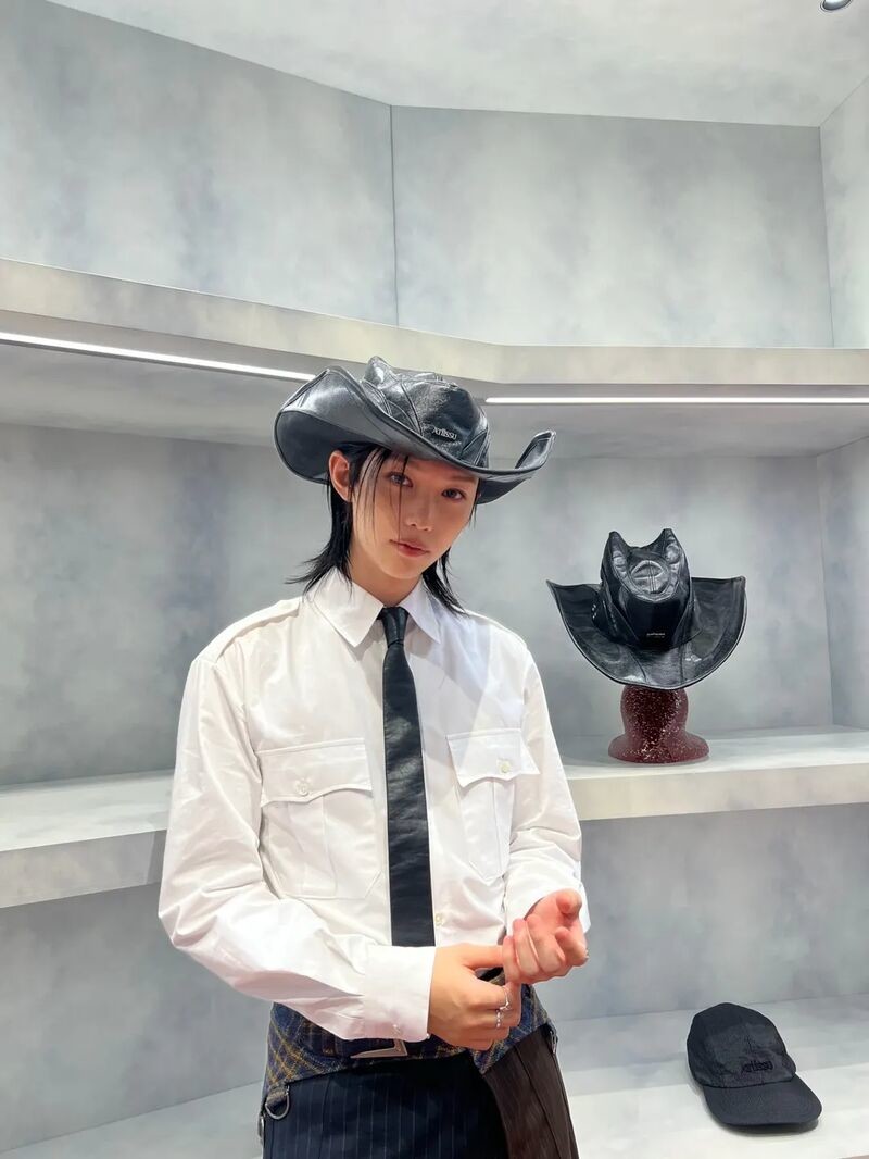 필릭스 어티슈  / 필릭스     공식 인스타그램