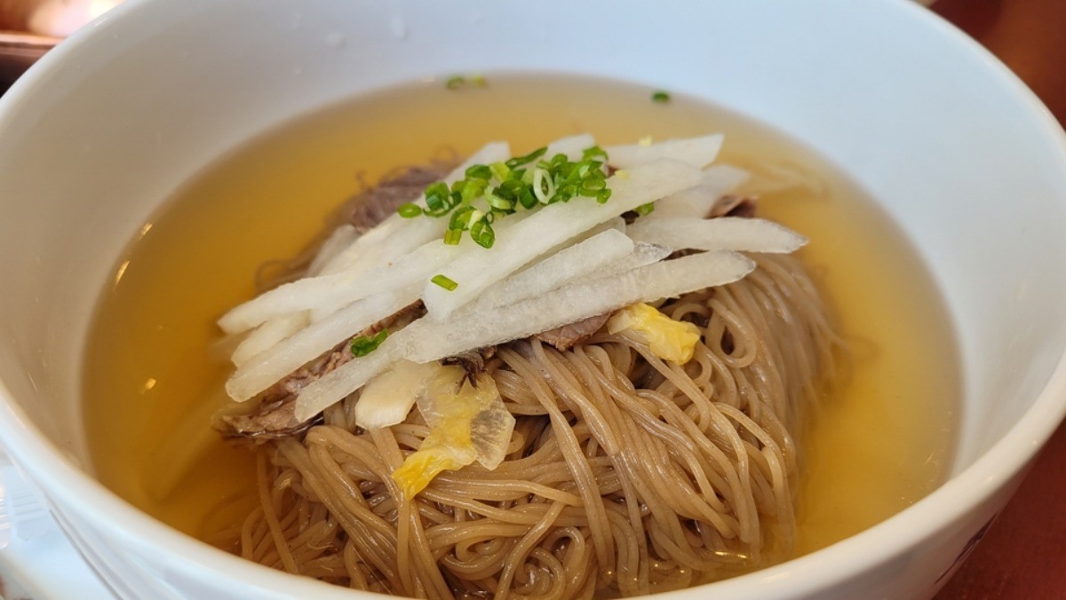 평양냉면 자료사진. / Lee sa-shutterstock.com