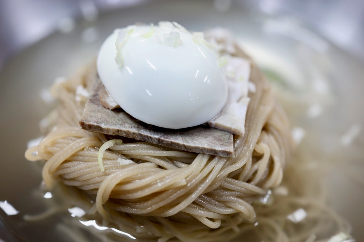 평양냉면 자료사진. / Youn-Ui Lee-shutterstock.com